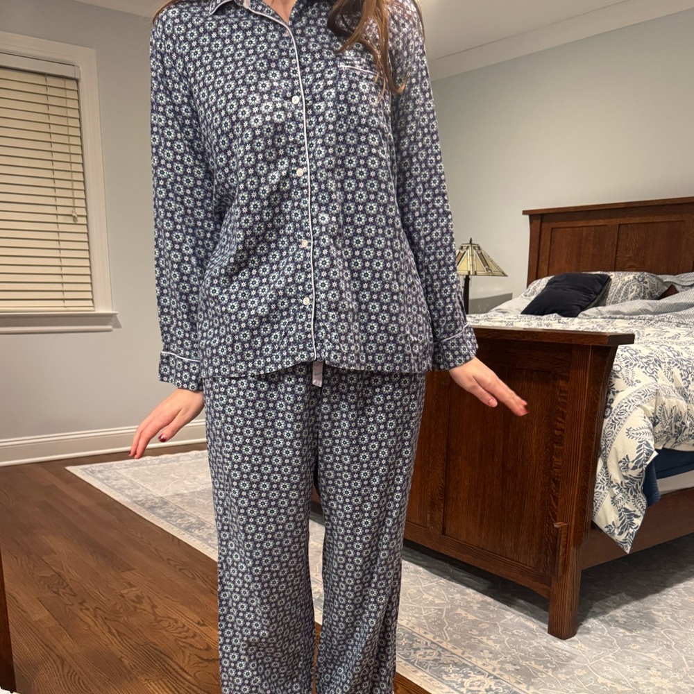 Vintage Victoria’s Secret Pajama Set ~ size L 100% cotton